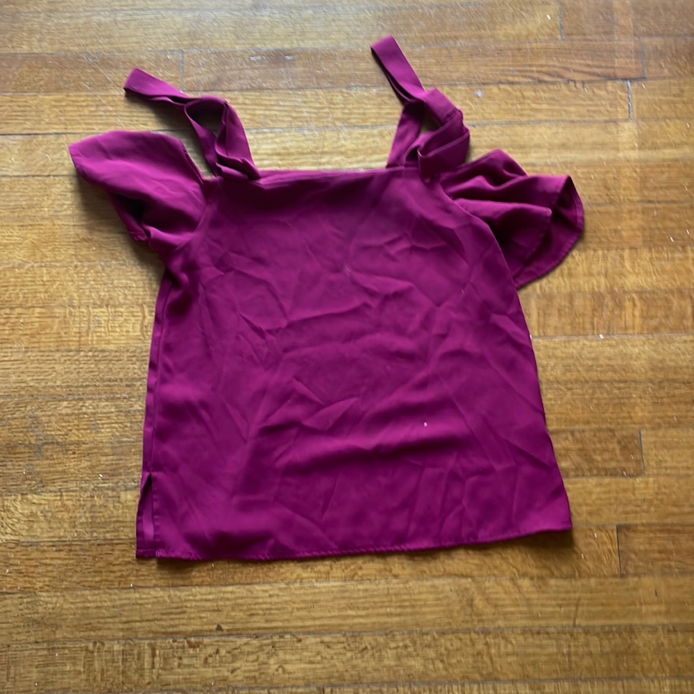 ANN TAYLOR burgundy summer top
